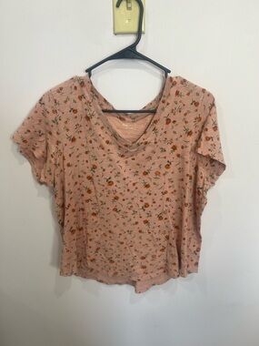 Old Navy Pink Floral V-Neck Short Sleeve Tee